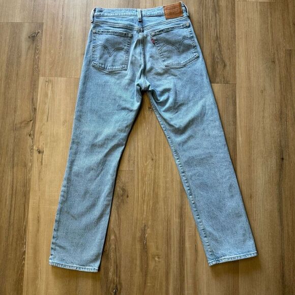 Levi’s Premium Straight Fit Wedgie High Rise Women’s Light Wash Blue Jeans Sz 27 - Picture 8 of 13